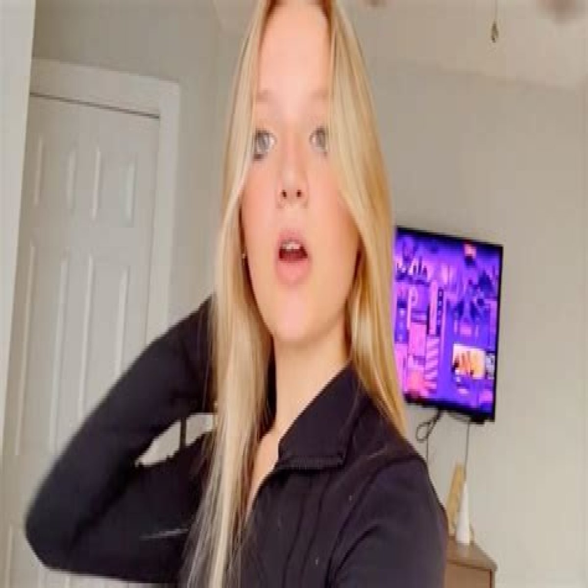 HTML